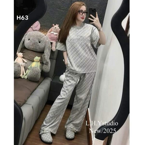 ເຊັດແຂນສັ້ນຂາຍາວ