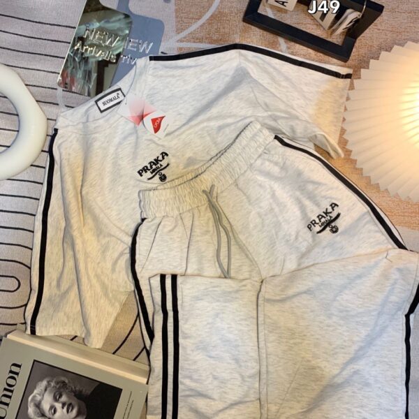 ເຊັດຂາຍາວແຂນສັ້ນ