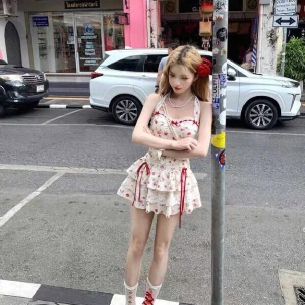 ເສື້ອ+ກະໂປ່ງ