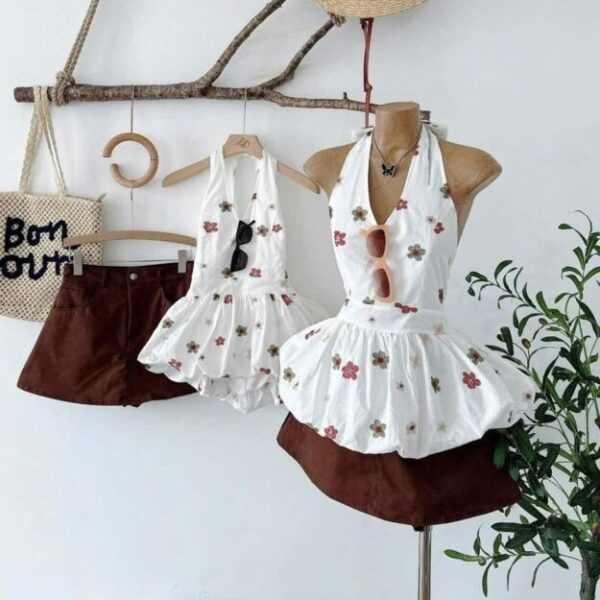 ເຊັດເສື້ອສາຍດ່ຽວກະໂປ່ງ